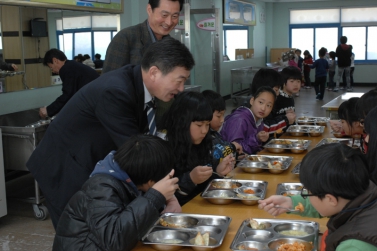 서부초등학교 무상급식 현장체험 대표이미지